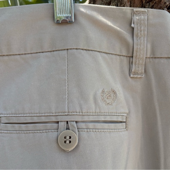 Izod Women’s Classic Tan Chino Bermuda Walking Shorts Size 8 - Picture 4 of 6